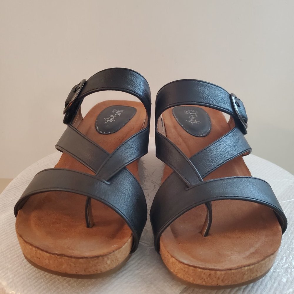 Euro Soft Black Emrie Wedge Women Sandals, Size 10M.